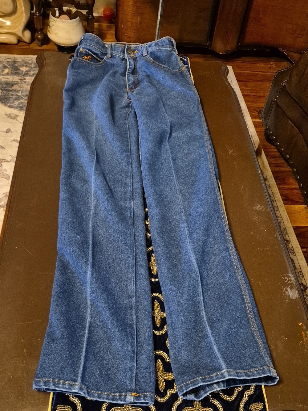 Anthonys 701 Collection Wild Mustang Stitched On Pocket. Vintage Sz.8.(#3020D)